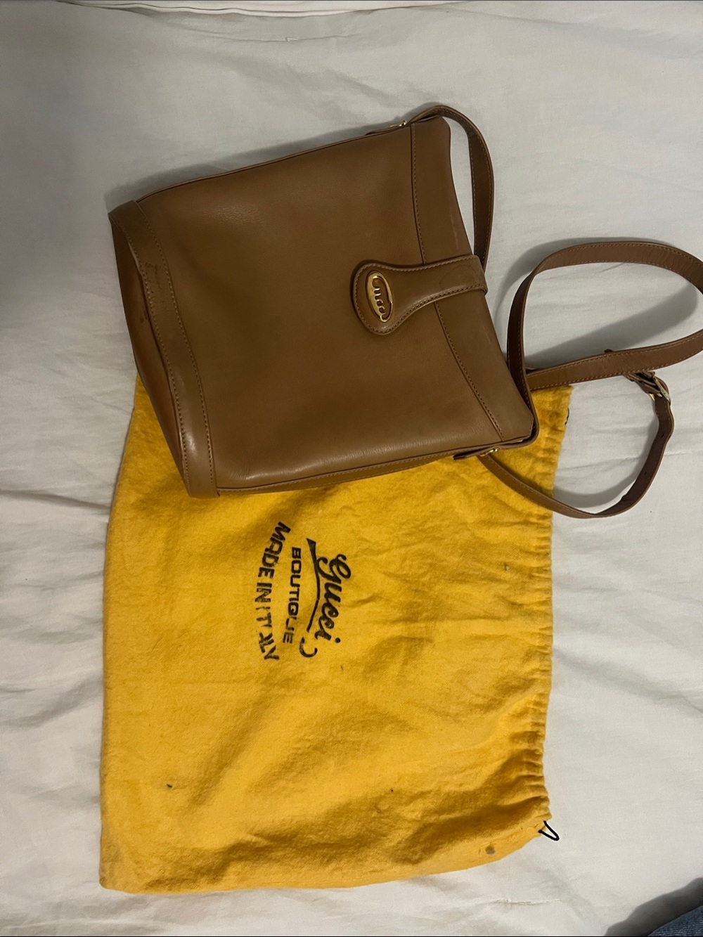Gucci Brown Leather Shoulder Bag with Gold-Tone Accent